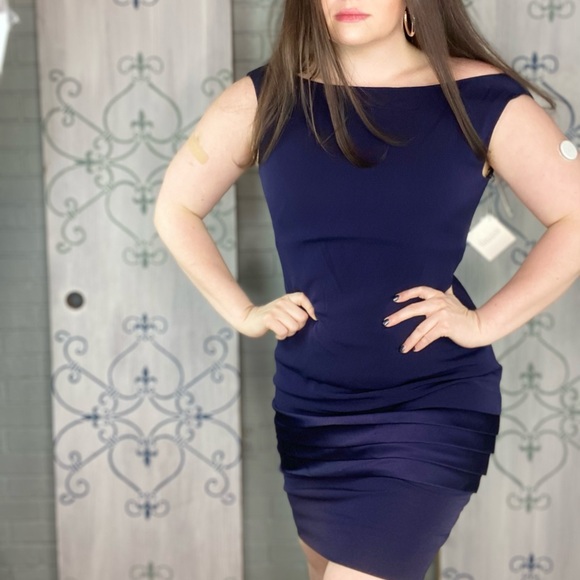 Gillian Dresses & Skirts - Gillian Fitted Special Occasion Dress NWT Size 12 D-28